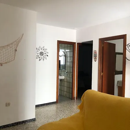 Casa En Primera Linea De Playa * روتا